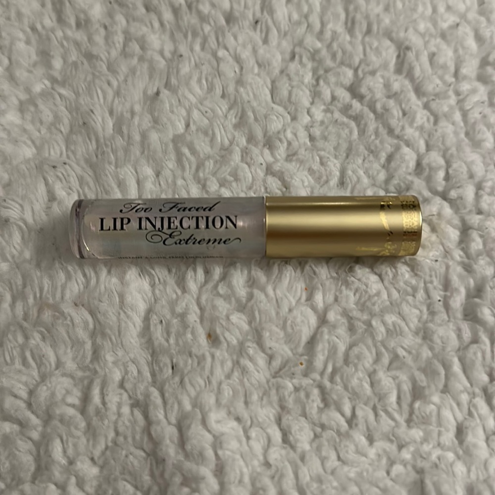 Too Faced Lip Injection Extreme Clear Lip Plumper